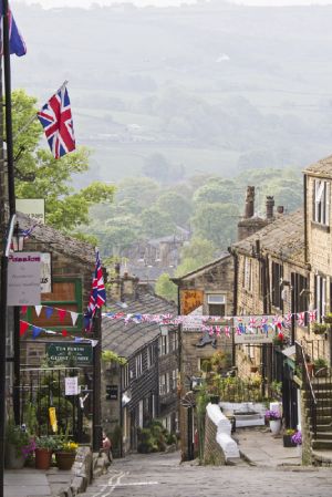 haworth royal wedding april29 2011 image 1 sm.jpg